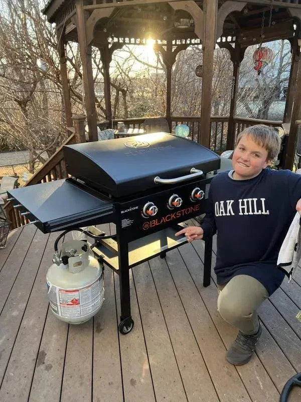 Blackstone 3-Burner 28 XL Griddle with Hood in Black